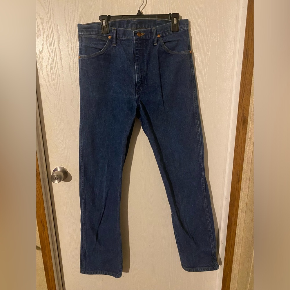 Men’s Wrangler jeans